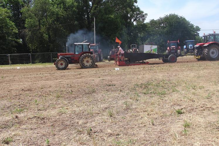 Le tracteur force : on oublie le bilan carbone.