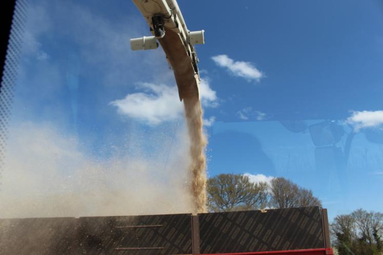 L'ETA Lhomer ensile la totalité de la production de Guillaume Boulay, ainsi que huit autres producteurs de l'Orne.