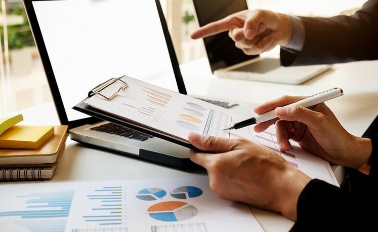 La Chambre d'agriculture de l'Eure, la FNSEA 27 et AS 27 encouragent les exploitants à établir leur prévisionnel au plus tôt pour anticiper les difficultés et éviter les problèmes de trésorerie.