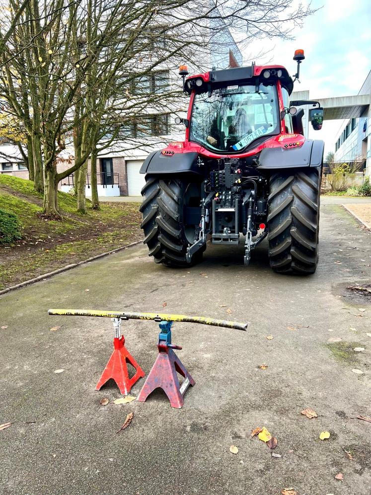 Un des exercices fut une approche précise d'une barre.