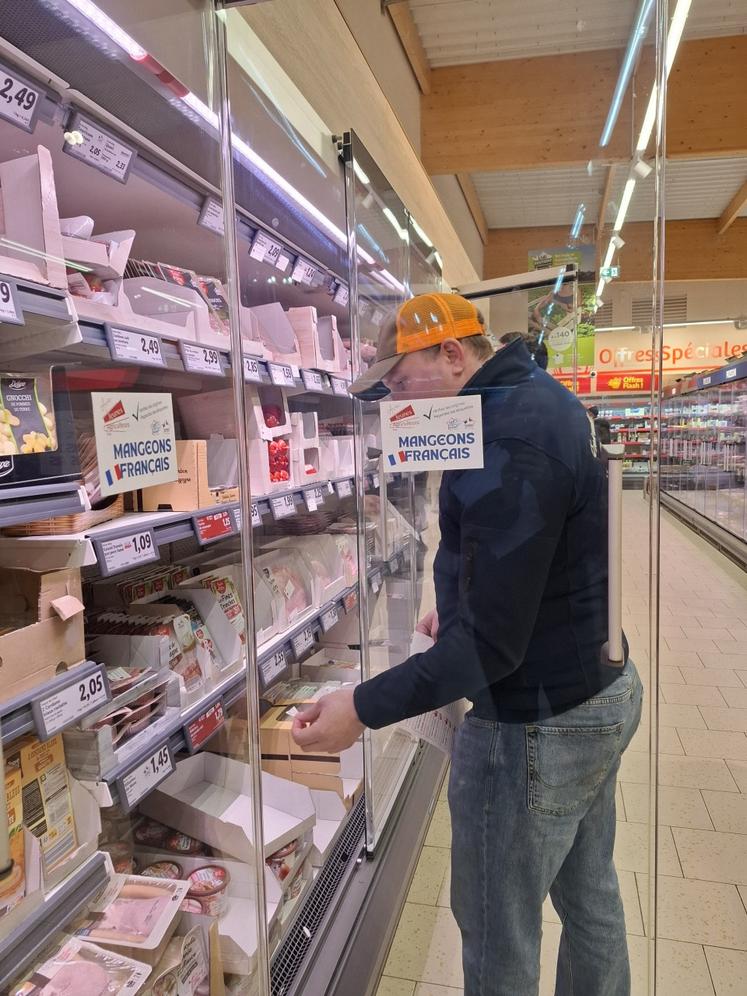 Contrôle des étiquetages au Lidl de Le Neubourg.