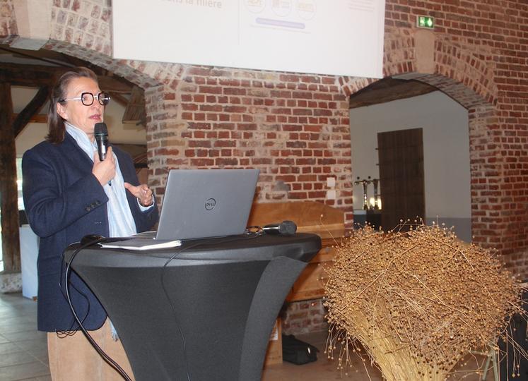 Lucie Morgand. "Le lin donne du souffle aux agriculteurs. Si on va bien, c'est parce que notre filière a su s'organiser", a pointé la présidente de l'AGPL.