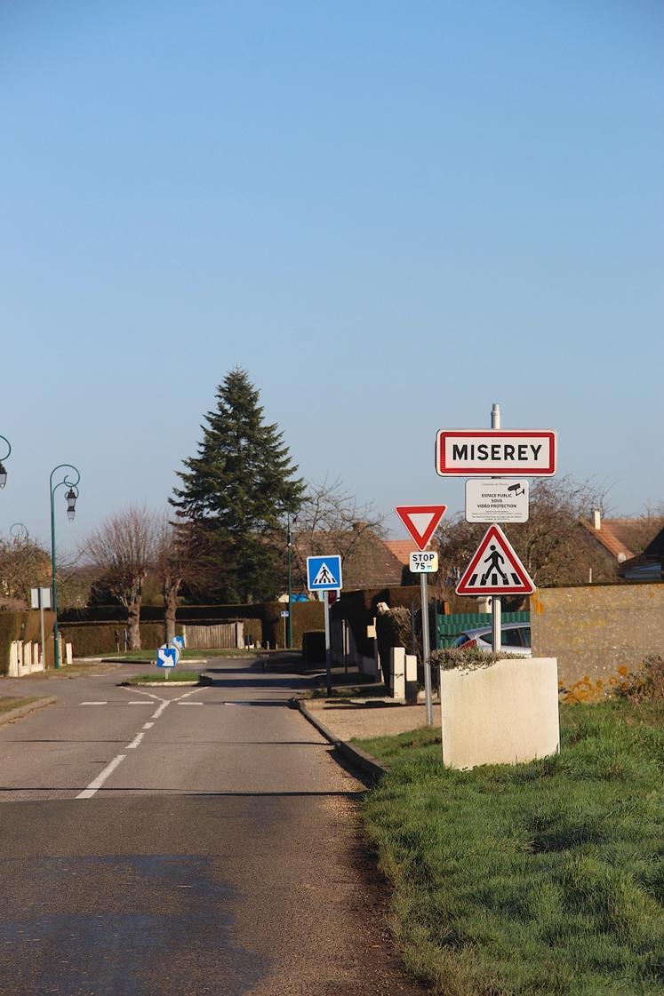 Un lotissement avec 40 maisons va bientôt sortir de terre. Beaucoup de néo-ruraux qu'il va falloir initier aux contraintes agricoles.