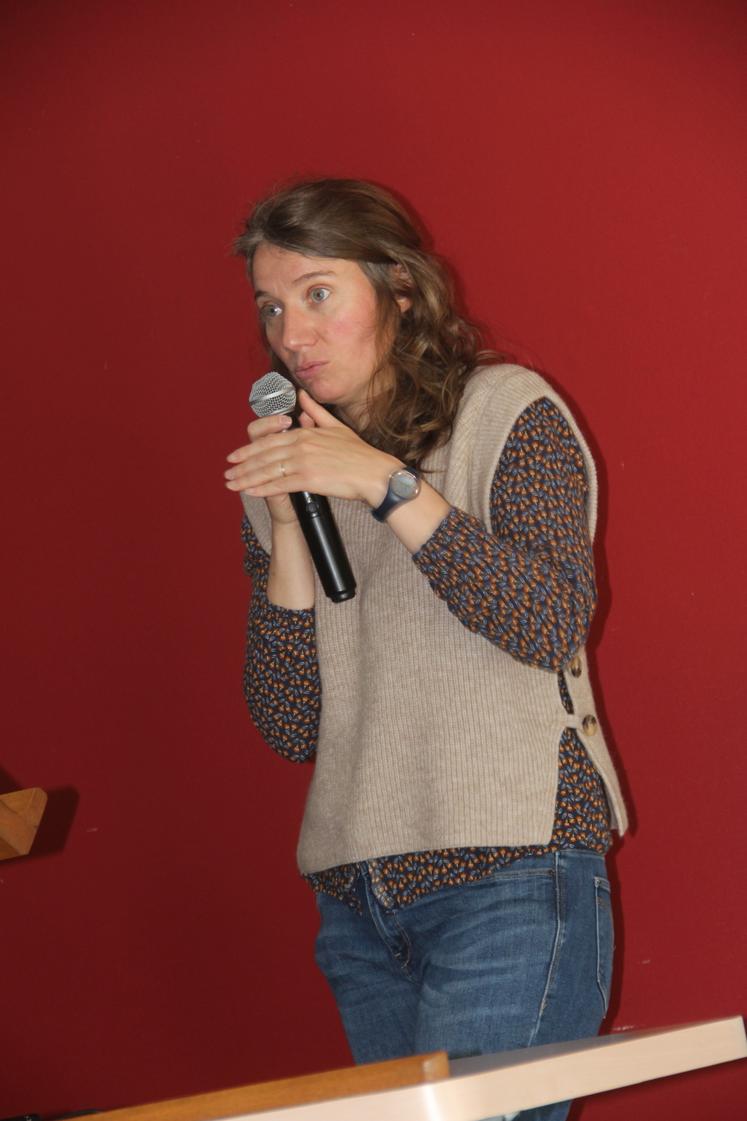 Martine Vanbelle (vétérinaire conseil GDS 27) : "la vaccination ne marche pas seule, attention à l'abreuvement et autres maladies. Il faut une bonne immunité".