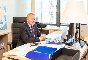 L’utilisation excessive des subventions gouvernementales pour aider les agriculteurs en difficulté pendant la crise
sanitaire pourrait porter préjudice au marché unique et à la concurrence loyale entre États membres, selon le commissaire européen à l’agriculture, Janusz Wojciechowski.