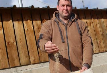 immédiat de ne pas être confronté à des problèmes de voisinage. Cependant, nous sommes de moins en moins nombreux dans les conseils municipaux, alors ça va devenir de plus en plus compliqué. »