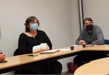 Coop de France Normandie, Maîtres Laitiers du Cotentin, Agrial, Isigny Sainte-Mère et Lactalis avaient répondu en visioconférence à l’invitation d’Alexis Graindorge (JA, à gauche) et Anne-Marie Denis (FRSEA, à ses côtés).