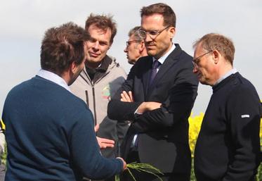 Amaury Lesvesque (président de la FNSEA 27) s'est inquiété de l'éventualité de l'interdiction de la phosphine pour la fumigation des céréales. Cela supposerait d'aller faire traiter le blé à Anvers avant d'accéder aux marchés d'Afrique du Nord.