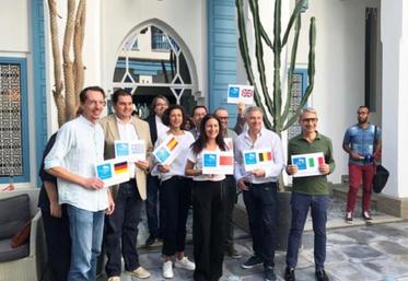 Présentation de l’initiative Dyalna - Markat El Moustaklik
au Maroc, équivalent de la marque « C’est qui le patron ? »
en France, le 17 octobre 2019. À droite, Enzo di Rosa, fondateur
de la marque en Italie.