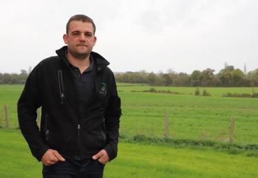 Maxime Vaugeois, agriculteur à Almenêches et élu au bureau JA Normandie, travaille sur la prochaine édition du Forum Terre.s d’avenir.