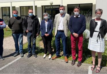 De gauche à droite : Laurent Duclos, Mickael Duhamel, Benjamin Chamoy, Severine Gipson, Gilles Lievens, Fabrice Moulard, Stéphanie Raux