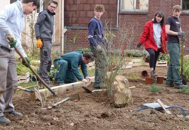 La porte ouverte permettra d’apprécier les dernières
réalisations des élèves.