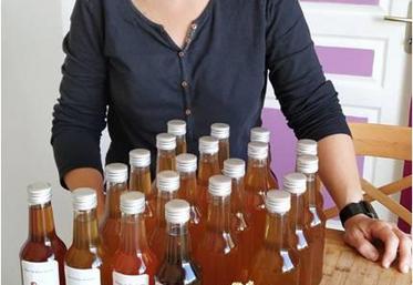 La cueillette sauvage de Julie Hue se fait autour de
chez elle, sur des champs cultivés en bio.