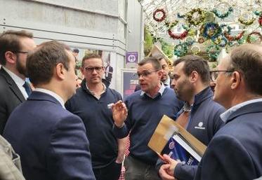 L’avenir de l’élevage au cœur des échanges avec le président Alexandre Rassaërt, à la tête du Conseil départemental, et Sébastien Lecornu, ministre des Armées et vice-président.