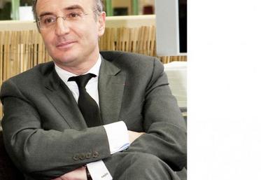 Marc-Antoine Jamet, le maire de Val-de-Reuil a signé un arrêté interdisant l’usage des pesticides à moins de 150 mètres des habitations.