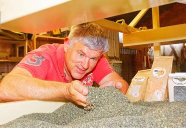 Laurent Haye apporte une attention toute particulière
à ses légumineuses.