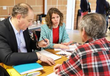 les futurs cédants ont pu poser toutes leurs questions aux organismes présents.