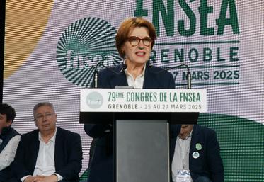 Annie Genevard lors du congrès de la FNSEA.