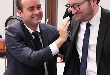 C'est en décembre 2022 que Sébastien Lecornu a remis à Alexandre Rassaërt les clés
du camion du Département
de l'Eure.