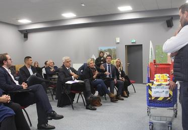 Tous les parlementaires ont été invités par la FNSEA 27 pour échanger sur le Mercosur mais aussi pour qu'ils se positionnent sur les dossiers chauds de rentrée comme la loi Duplomb. D'un gradient gauche/droite sur l'échiquier politique, leur participation est passée de moins-moins à plus-plus.