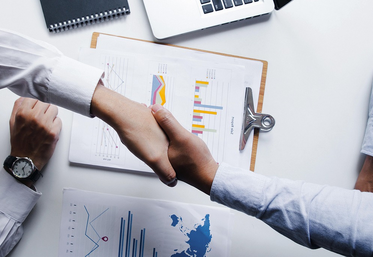 Le droit à l'essai permet donc de tester la relation entre associés en conditions réelles.