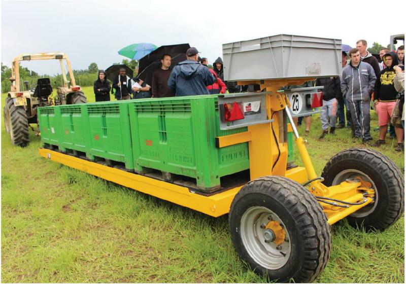 Image libre: harvest, opilion, tracteur, remorque, machine, transport,  véhicule, Agriculture, lourdes, machines