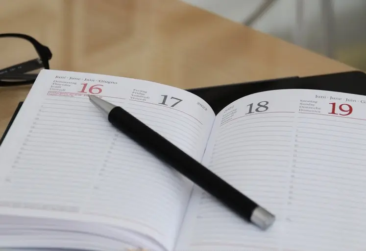<em class="placeholder">Photo d'un agenda ouvert. </em>