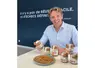 portrait de Franck Bonfils, fondateur et président de Un Air d'Ici, avec les nouvelles pâtes à tartiner Manger Juste