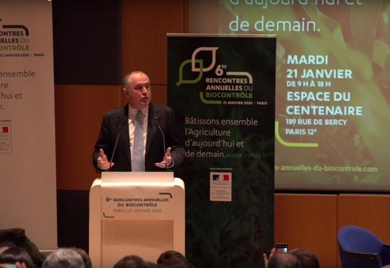 Le ministre de l'Agriculture Didier Guillaume a qualifié le secteur du biocontrôle de priorité absolue, lors des rencontres annuelles d'IBMA en janvier 2020. © IBMA France