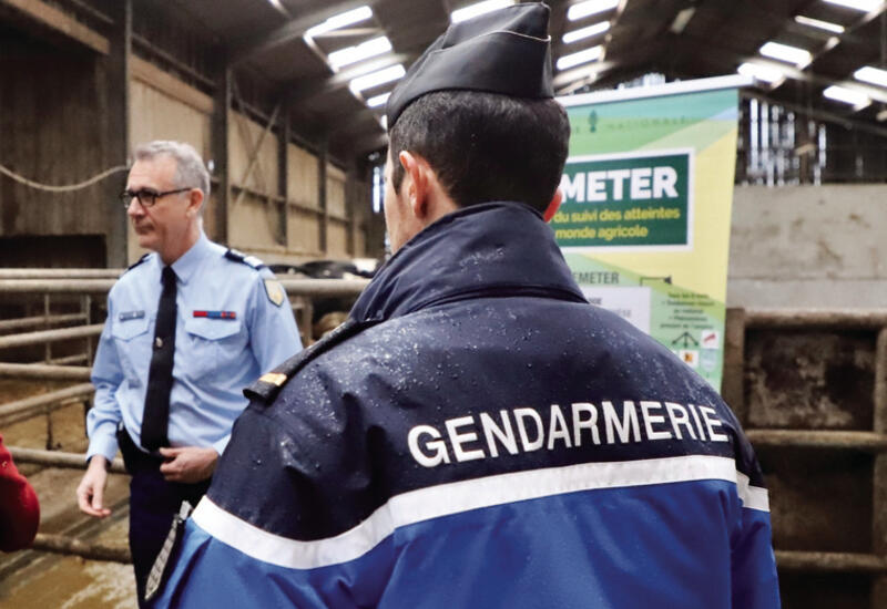 Dans la Drôme, les forces de l’ordre envoient des SMS pour avertir rapidement de faits délictueux commis chez des agriculteurs.