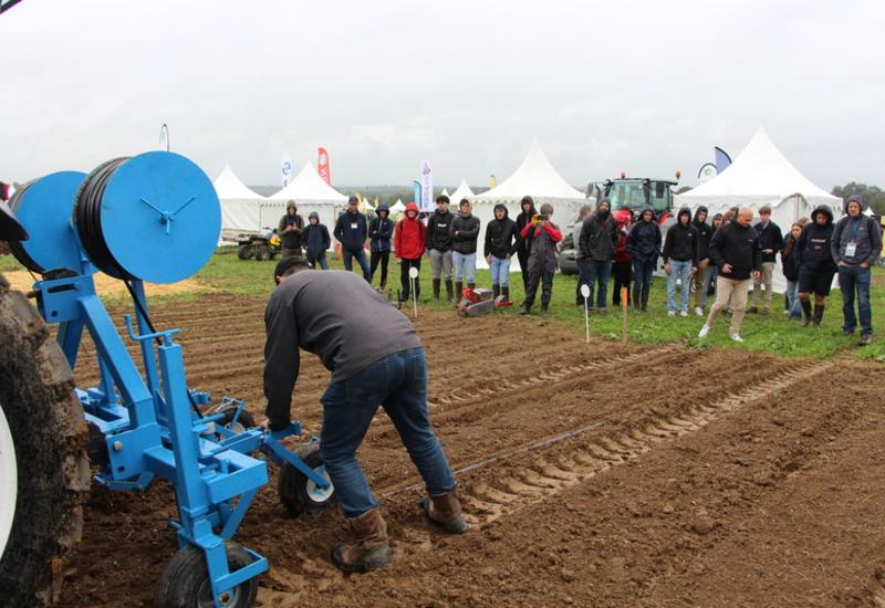 Le salon offrait de nombreuses conférences et démonstrations.
