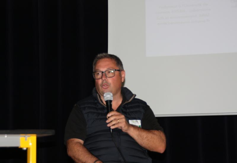 <em class="placeholder">David Ducourneau, producteur d’asperges</em>