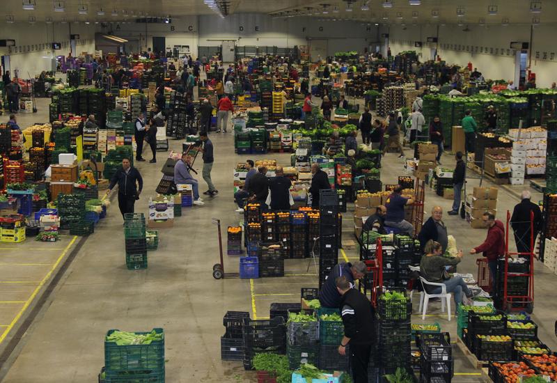 activité sur le marché de gros de valencia mercavalencia. Vu de haut
