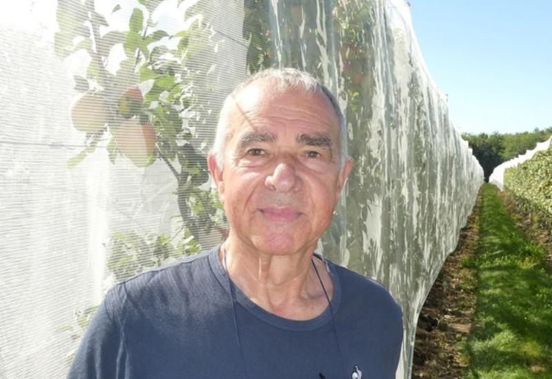 <em class="placeholder">Daniel Sauvaitre, président de l&#039;ANPP, dans un verger à l&#039;occasion de Prognosfruit 2025.</em>