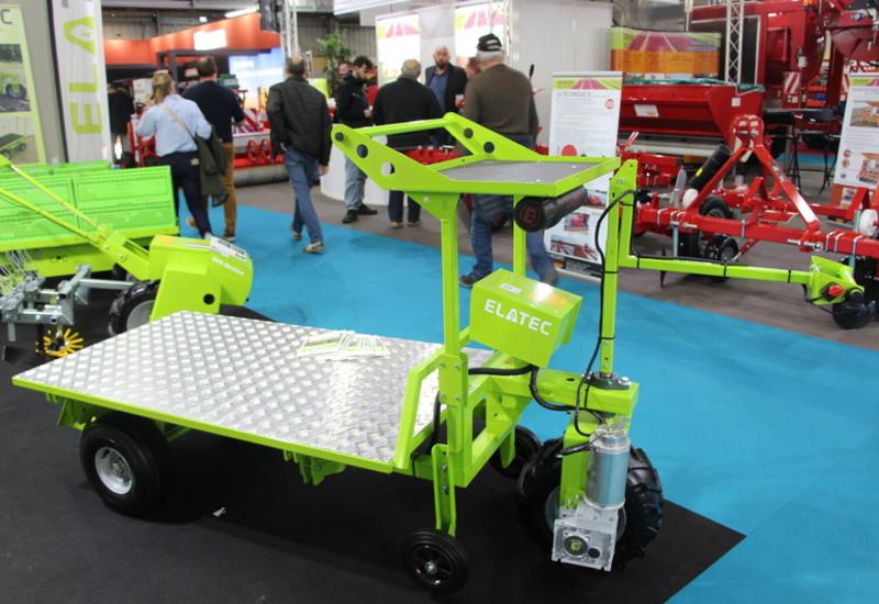 <em class="placeholder">Plateforme électrique automotrice Elatec conçue pour la culture de fraise hors-sol.</em>
