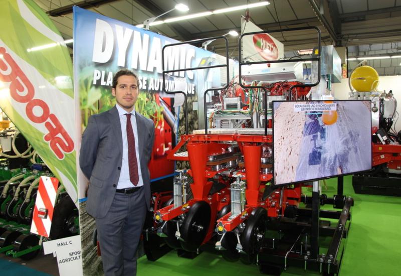 <em class="placeholder">Planteuse de mini-mottes robotisée de Checchi Magli.</em>