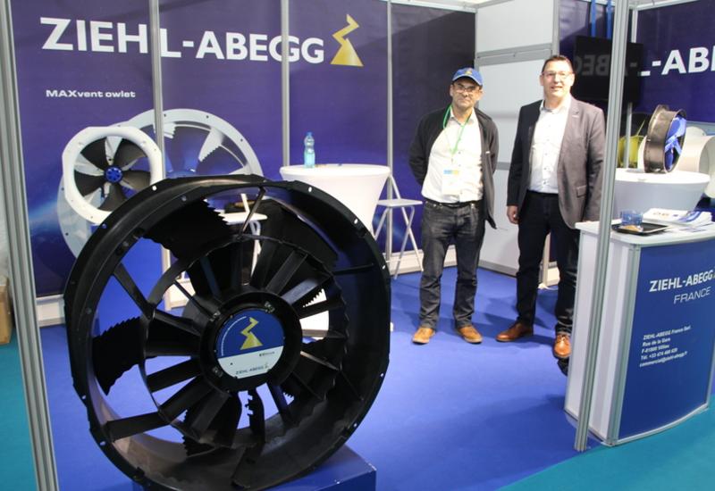 <em class="placeholder">Un ventilateur Ziehl-Abegg pour serre semi-fermée. </em>