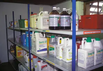 <em class="placeholder">local de produits phytosanitaires</em>
