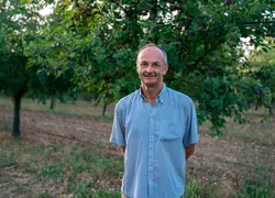 <em class="placeholder">Christophe De Hautefeuille, pruniculteur, et président du BIP, posant pour une photo dans son verger de pruniers dans le Lot-et-Garonne. </em>
