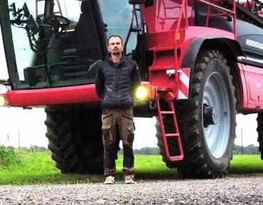 Corentin Denis, agriculteur à La Celle-Saint-Cyr