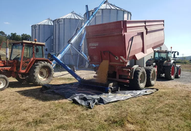 Installation de stockage de céréales de Jean-Christophe Dupuis, agriculteur à Mancey, en Saône-et-Loire