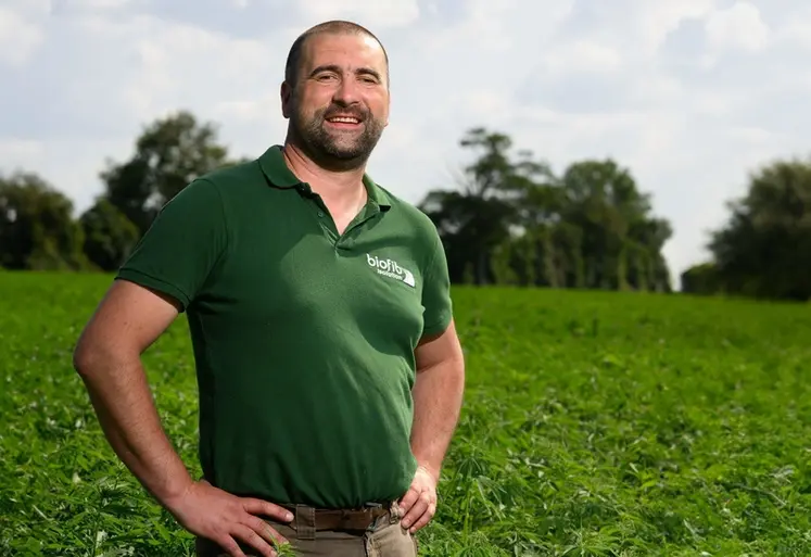 <em class="placeholder">Nicolas Danieau, agriculteur à l&#039;Herbergement (Vendée)&quot; Le rendement moyen en fibre du chanvre est de 6 à 6,5 t/ha avec une marge de l’ordre de 600 à 700 €/ha (1200 ...</em>