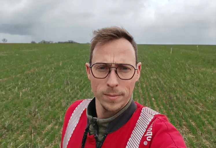 <em class="placeholder">Denis Raux, producteur en polyculture élevage en Meurthe-et-Moselle (Essey-et-Maizerais)   "Depuis 2022, j’analyse chaque année cinq parcelles en céréales et colza, en ...</em>
