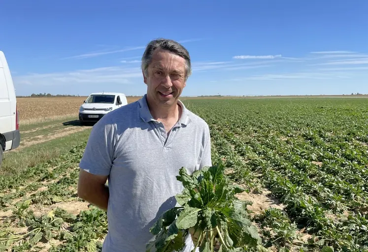 <em class="placeholder">Samuel BIgnet, agriculteur en Eure-et-Loir et Loiret, "J'ai dû réaliser sept tours d'eau sur une parcelle de betterave en Eure-et-Loir contre quatre à cinq en année ...</em>