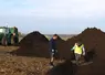 <em class="placeholder">Prélèvement de compost de boues par un agent du SMRA68.</em>