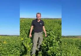 <em class="placeholder">Jérôme Noirez, agriculteur et gérant au sein de la SEP Poinsirez à Arraincourt, en Moselle, pratique l’agriculture de conservation des sols</em>