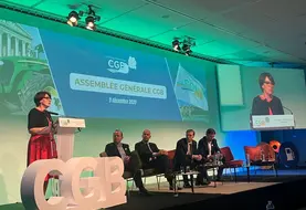 <em class="placeholder">La ministre de l&#039;agriculture à la tribune de l&#039;AG de la CGB.</em>