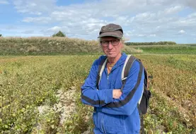 <em class="placeholder">Marc Pottier, agriculteur bio à Remaucourt (Ardennes) et conseiller à la coopérative Probiolor,  "La culture du soja peut avoir sa place sur des terres de craie. C’est ...</em>