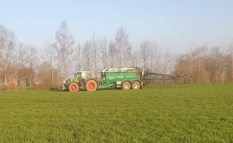 Du digestat liquide est apporté sur blé (30 m3) en sortie d’hiver si le temps est sec et le sol portant.