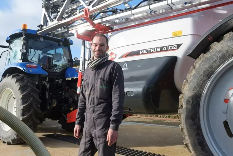 Lors du conseil stratégique phytosanitaire, Baptiste Lejards a constaté que certains de ses IFT étaient au-dessus de la moyenne locale. Il s'est engagé dans le décalage des dates de semis et un choix variétal rigoureux sur la résistance aux maladies, entre autres pistes.